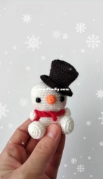 Bluu Bunny Crochet - Renata Volent - Snowman Ornament