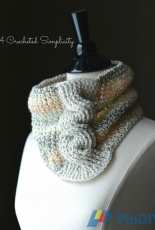 A Crocheted Simplicity - Jennifer Pionk - Big Bold Cabled Cowl