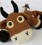 Dione Design - Veronika Maskova -Bull Boris - English