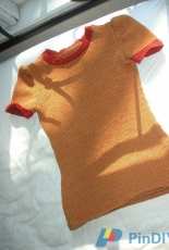 The Blue Blog - Nothin But a T shirt by Alison Hansel -Free