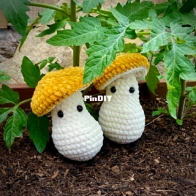 Mumsy Makes - Loralie Hayes - Mini Mushroom Plushie