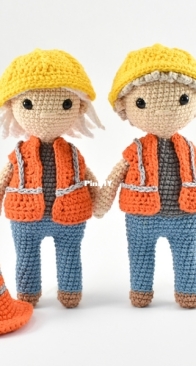 Pig And Goose Design Co - Mgoeble - Construction Worker