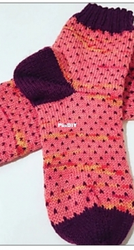 Strawberry Shortcake Socks by Antonia Stonell - Free