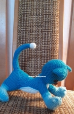 Hug me – cat