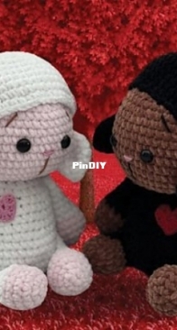 Durable Yarn - Valentina and Leroy - English, German, Dutch - Free