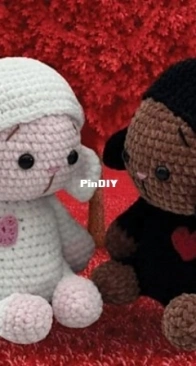 Durable Yarn - Valentina and Leroy - English, German, Dutch - Free