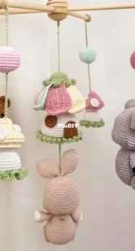 Fofuami - Tainá Rodrigues - Baby Mobile Babies of the Wood - Mobile Bebês do Bosque - Portuguese