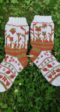 Meadow Woollen Socks  by Nina Inovaara-Free