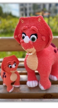 Evgenia knitted toys - Evgenia Gavrilova - Евгения Гаврилова - Dinosaur Triceratops - Трицератопс - Russian