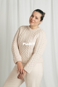 Billie Pullover by Sari Nordlund