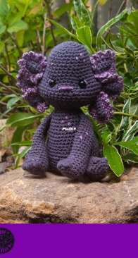Little Ellies Handmade - Sara Bailey - Aniseed the Axolotl