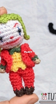 AmigurumiAmo - Maddalena Tinazzi - Joker - English and Italian  - Free