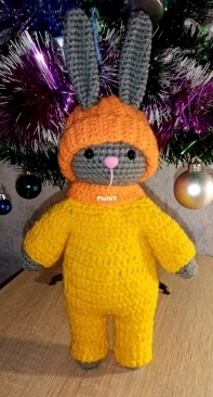 Bunny in a yellow suit