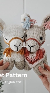 The Cosy Stitch - Tara Farrell - Lottie the Llama Plushie
