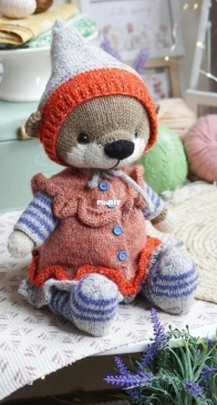 Olivia Ripplewood the Otter  - Maria Ermolova - Polushka Bunny