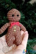Handmade by Ania - Anna Tanowska - Gingerbread Man Christmas Ornament - Free