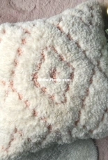 And She Laughs Crochet - Marilyn Faux Fur Pillow - Free