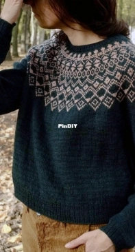 Azor Pullover by Orlane Sucche - English
