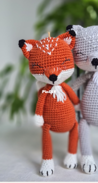 Virkat by By - Lizette - Little sister Fox and Wolf - Lillasyster Räv och Varg - Swedish - Free