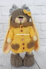 Golden Autumn Outfit by Svetlana Malyarik