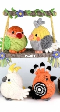 Moji Moji Design - Janine Holmes - Feathered Friends