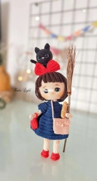Kralice Leylek - Ece Kaygusuz - Karen Doll - Küçük Cadı Kiki - Turkish