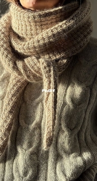 Waffle Loop Scarf by Other Loops - English