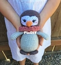 Grace and Yarn - Stephanie - Mini Penguin - Free