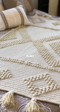Chalias Craft - Chalia Delarosa - Diamond Luxe Throw Blanket