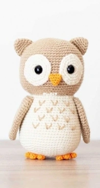 Bunnies and Yarn - Michelle Alvarez - Aldric the Lovely Owl  - Aldric el Búho - Spanish