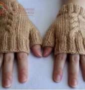 Cabled Fingerless Mitts by Carissa Browning