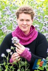 Butterflies and Leaves Cowl by Angelique den Brok -Eng.,German-Free