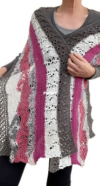Romi shawl by Petra Breakstone