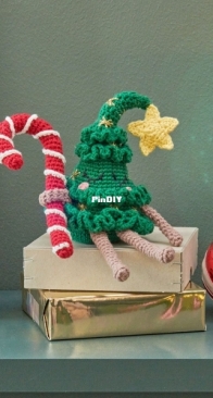 Rico Design - Ricorumi - Anni gurumi - Anna Suppanz - Christmas CAL 2024 - Sparkling Christmas Tree - English, Dutch and French - Free
