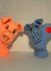 Crochet toy pig