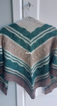 Blåklocka Shawl by Inga Semmingsen - English, Swedish, Finnish, Danish, Norwegian - Free