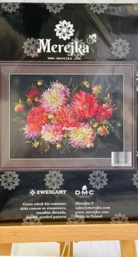Merejka K-219 Dahlias