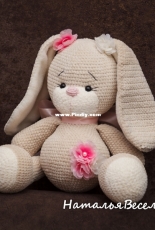 Natalya Veselkova - Hugging Bunny and Bear - Russian - Free