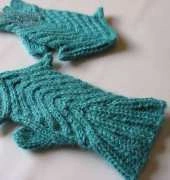 Squid Mittens by Yoko Johnston-Free