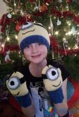 Minion Hat + Mittens by Amanda Drover-Hartwick-Free