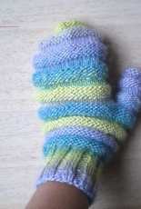 Snow Mittens by Frankie Brown /Frankies Knitted Stuff-Free