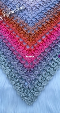 Reliefowelove - Monika Turecka - Noella Shawl