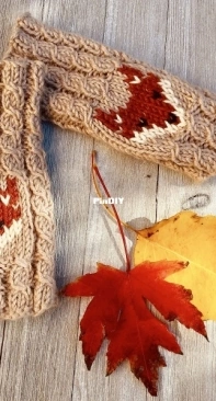 Fox Fingerless Mitts by Alexandra Davidoff-Free