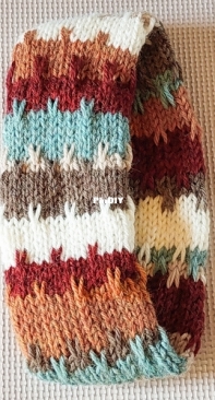 Infinity Earwarmer by Jocelyn Frasier-Free