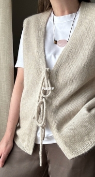 Solene Vest by Ekaterina Morozova - Moreca Knit