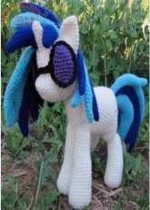 The Nerdy Knitter - Ashley Andrews - Vinyl Scratch