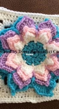 CraftyDFRob - Daria Roberts - 4 Layers of Flower Petals