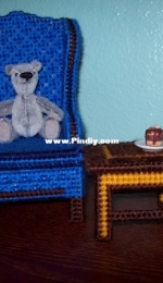 Plastic Canvas Armchair and Table