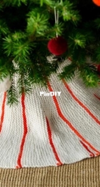 Knit Around Tree Skirt by purl Soho - Free