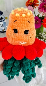 Tanya yanchu _ crochet plush jellyfish zinnia _ English
